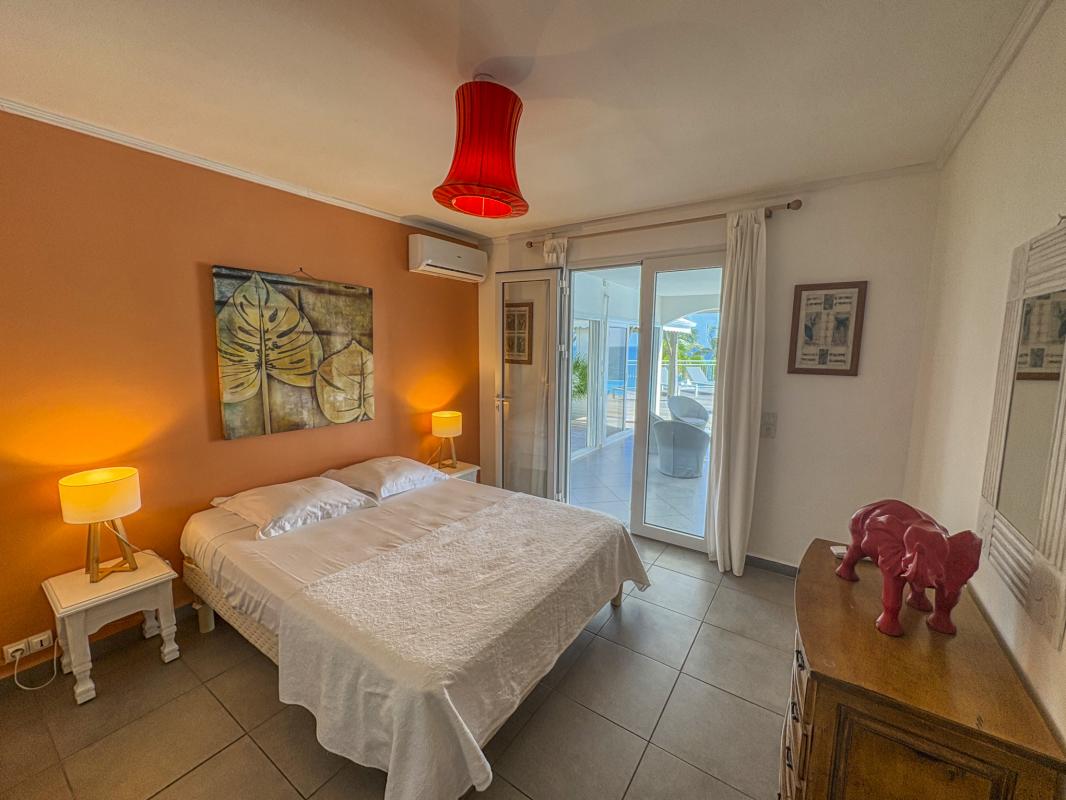 24.Location villa piscine Sainte Anne Guadeloupe_Suite vue Mer